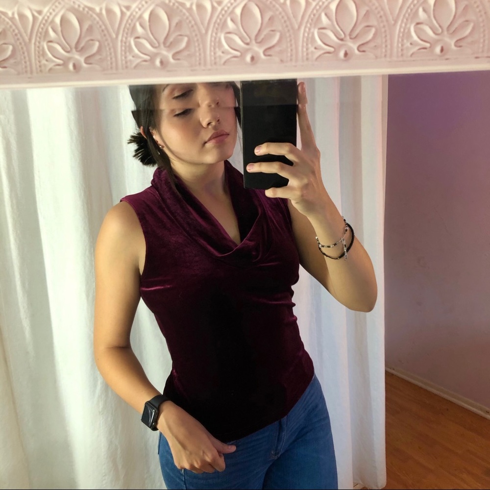 90s Deep fuchsia velvet top